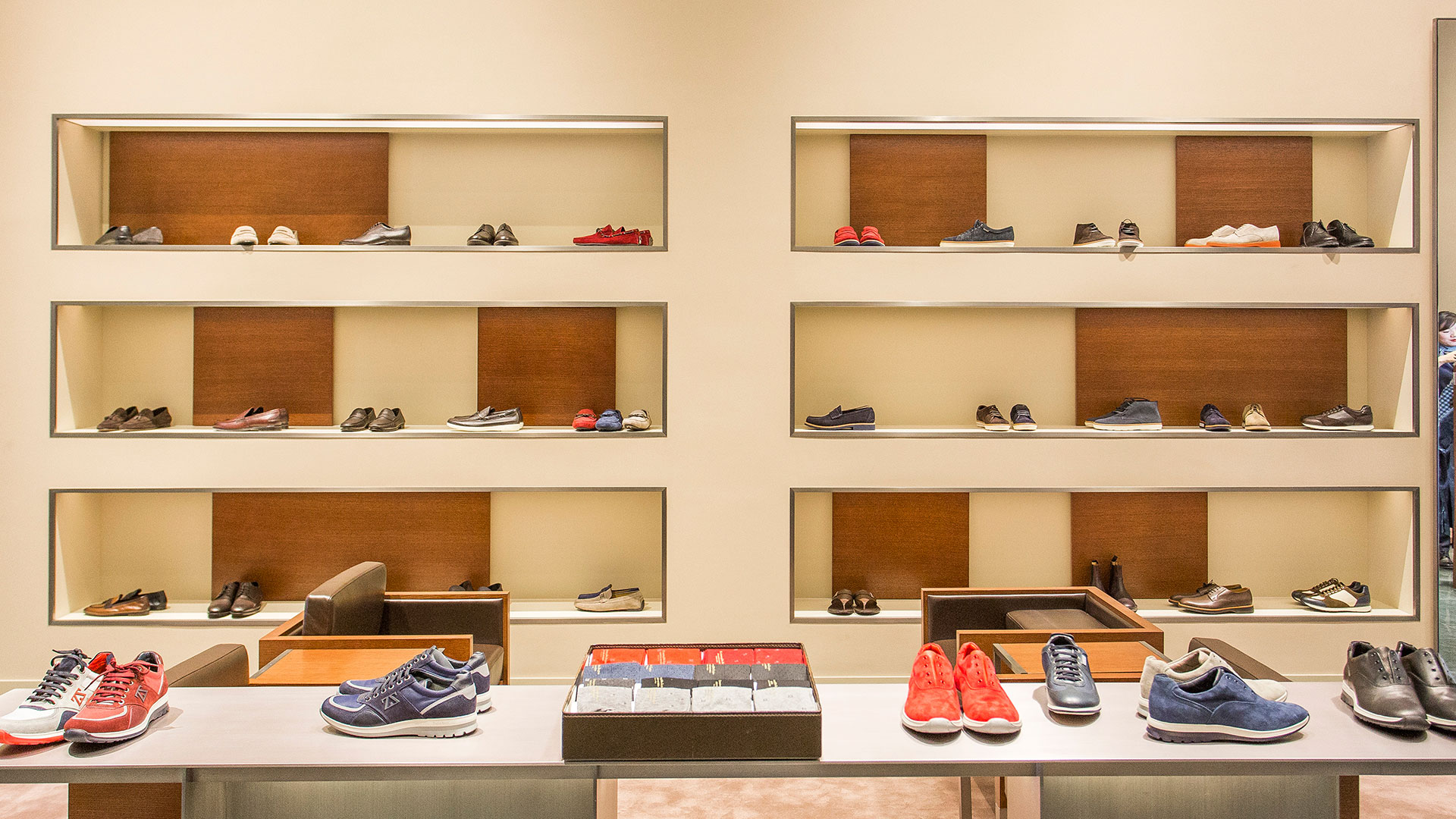 【Ermenegildo Zegna杰尼亚】折扣店_比斯特苏州购物村（奕欧来奥特莱斯）