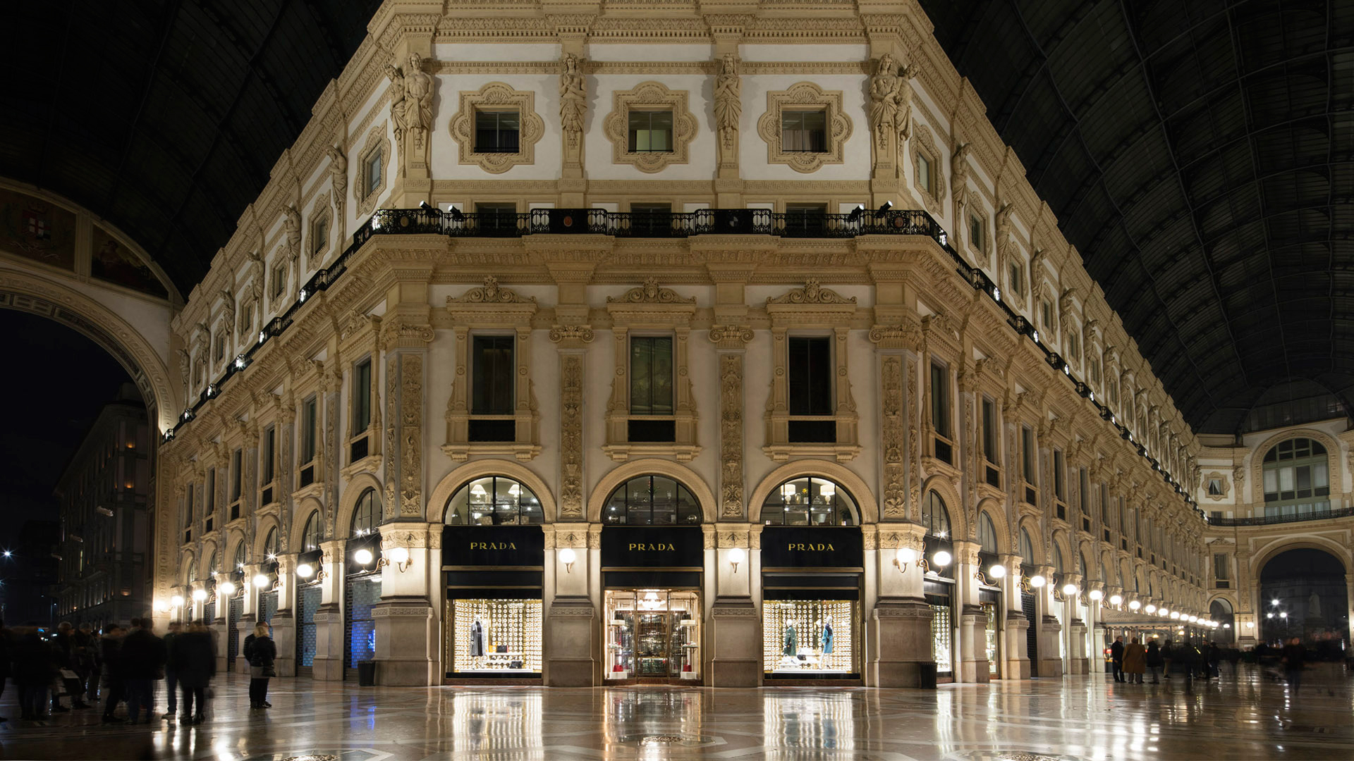 【PRADA普拉达】折扣店_比斯特苏州购物村（奕欧来奥特莱斯）