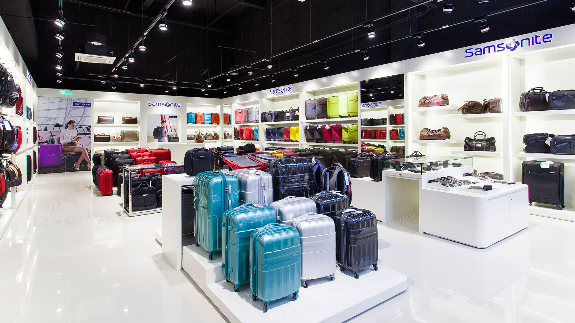 【Samsonite新秀丽】折扣店_比斯特苏州购物村（奕欧来奥特莱斯）