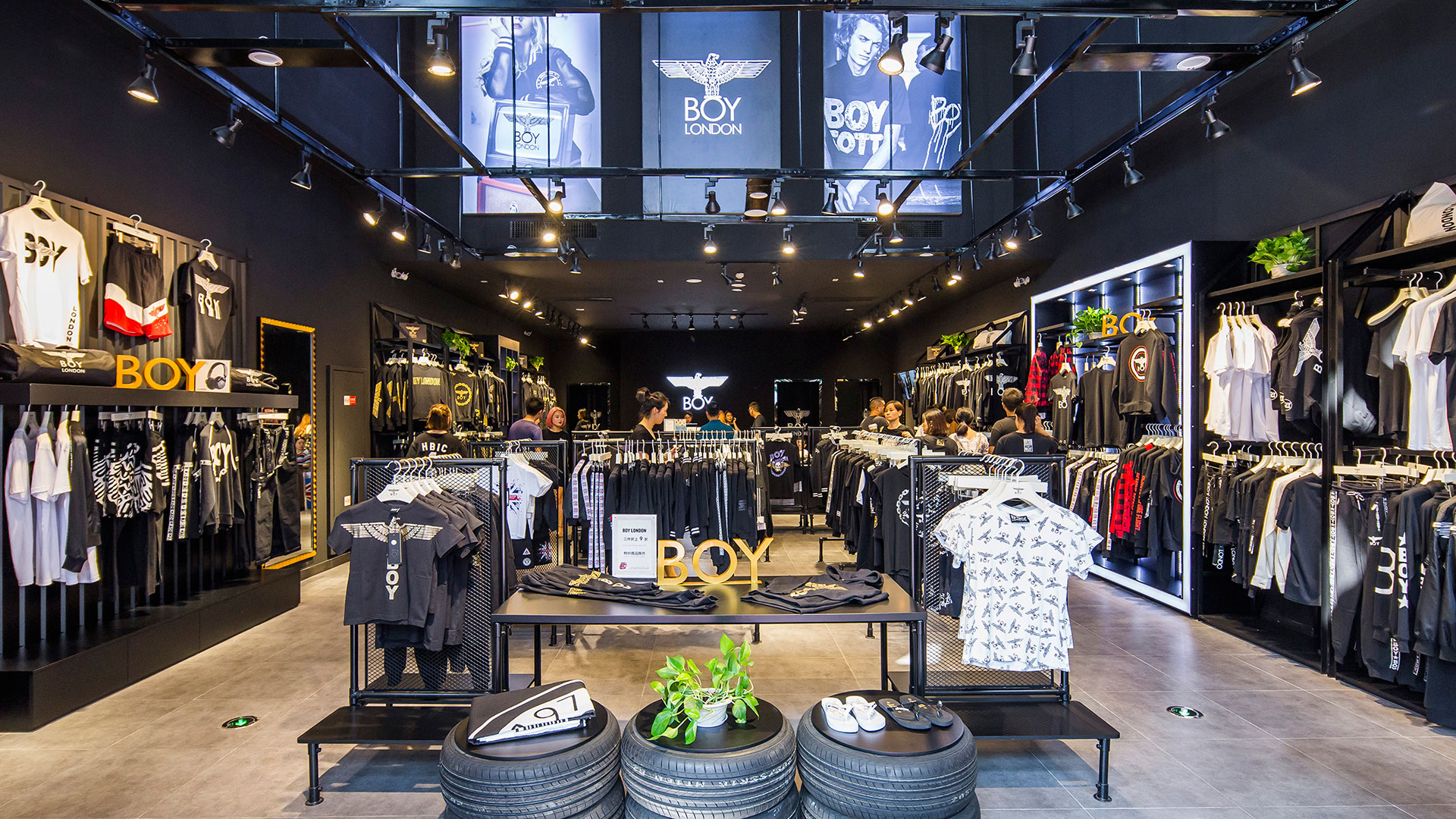 【BOY LONDON伦敦男孩】折扣店_比斯特苏州购物村（奕欧来奥特莱斯）