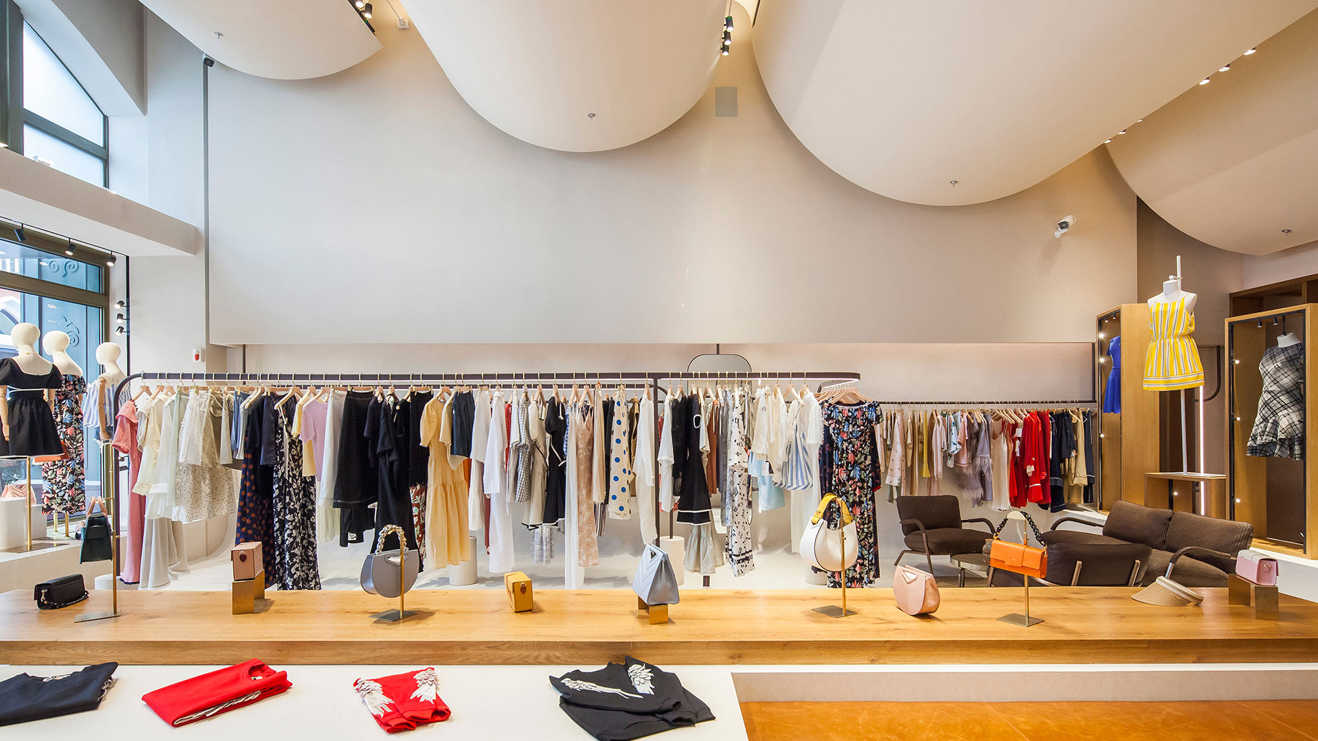 【CHUANG×YI创×奕】折扣店_比斯特苏州购物村(奕欧来奥特莱斯)